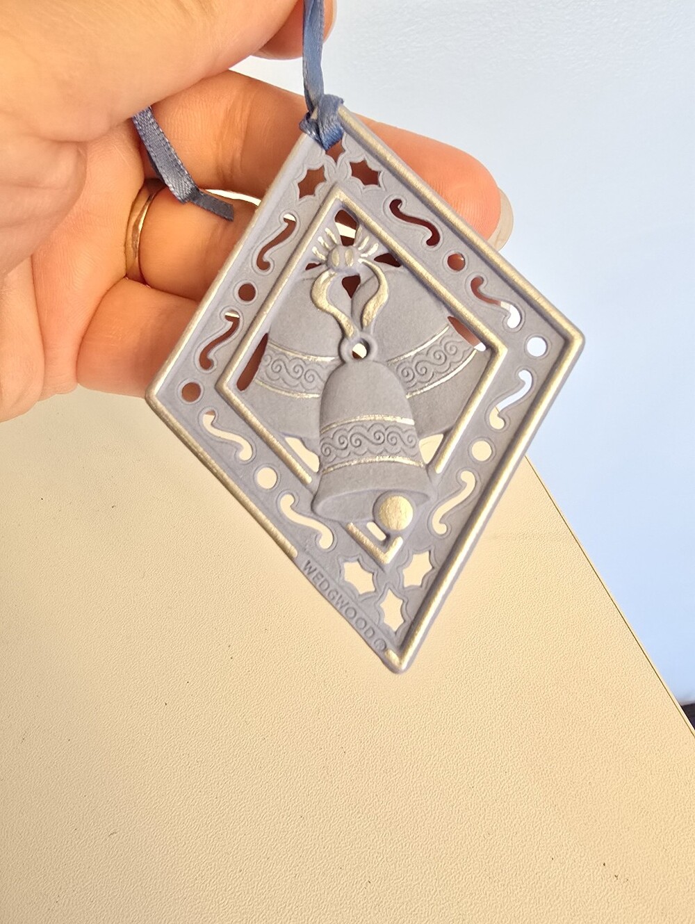 Vintage Wedgwood BLUE Jasper SILVER BELLS Christmas Ornament with Box - Picture 7 of 8